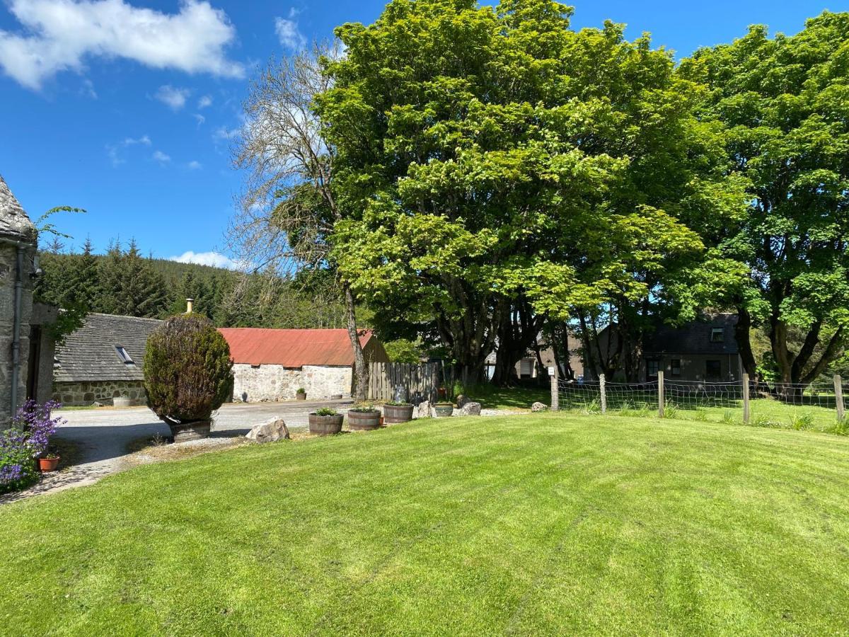 Parkmore Holiday Cottages Dufftown Extérieur photo